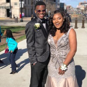 Meet your Posher, Dahlon